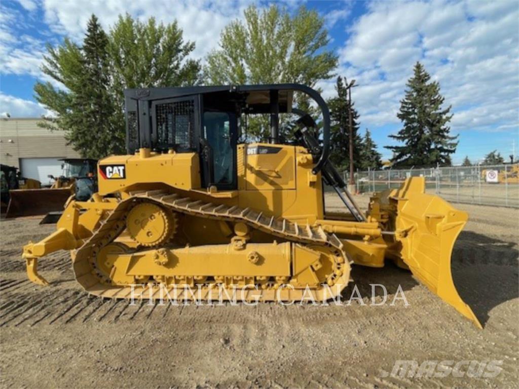 CAT D6T VPAT بلدوزرات مجنزرة