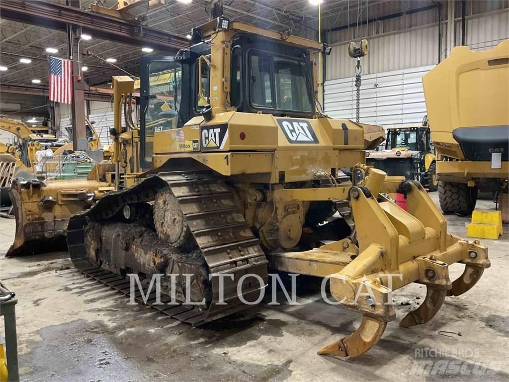 CAT D6T XW بلدوزرات مجنزرة