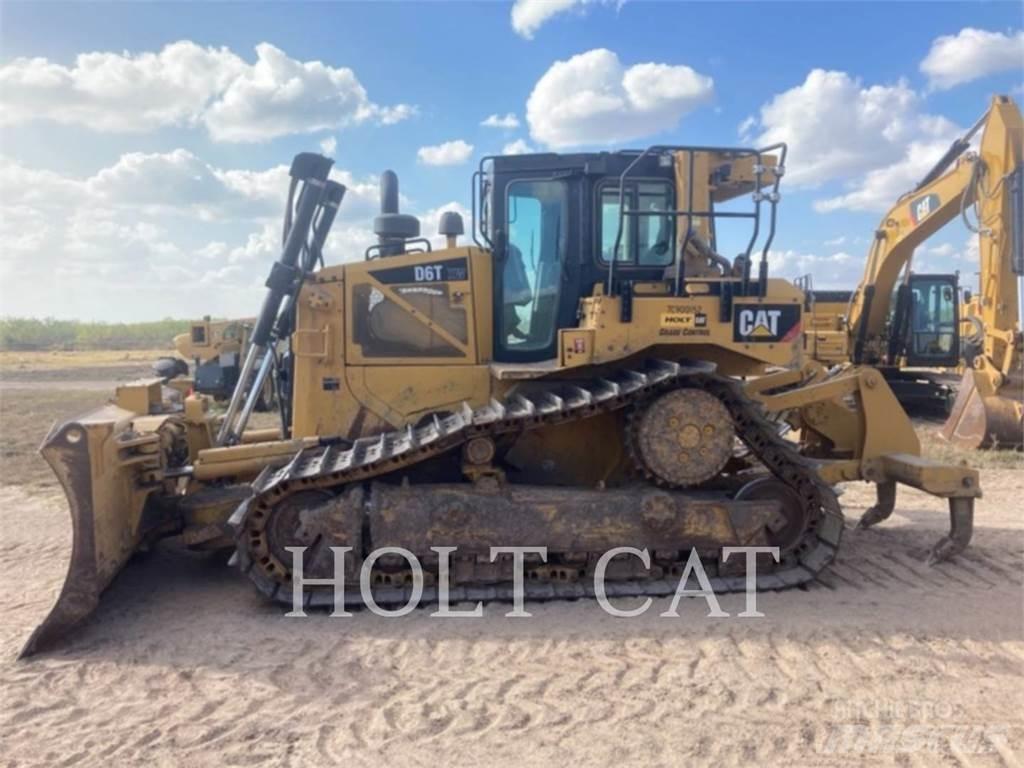 CAT D6T XWVP بلدوزرات مجنزرة