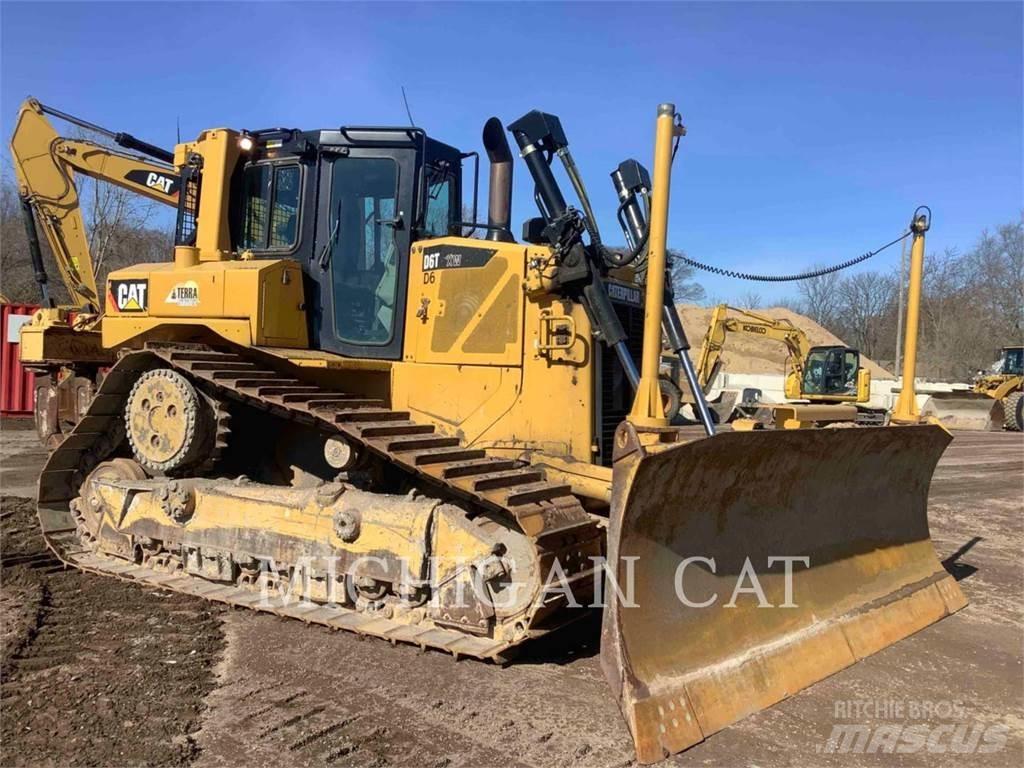 CAT D6TL بلدوزرات مجنزرة