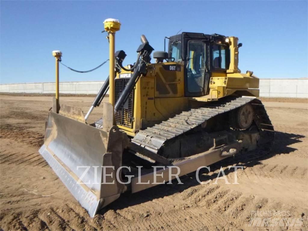 CAT D6TLGP بلدوزرات مجنزرة