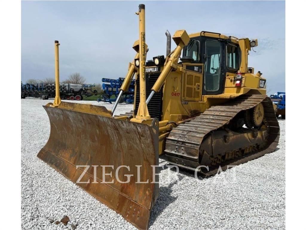 CAT D6TLGPVP بلدوزرات مجنزرة