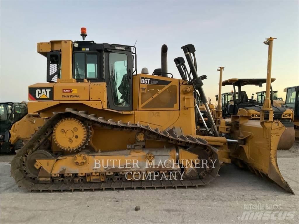 CAT D6TVP بلدوزرات مجنزرة