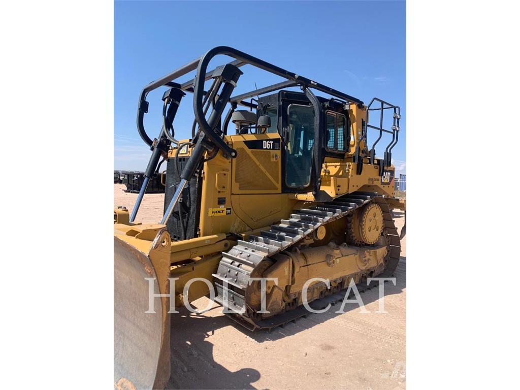 CAT D6TVP بلدوزرات مجنزرة