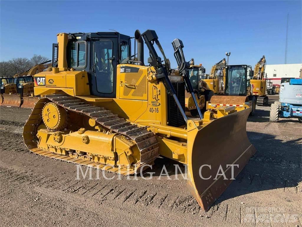 CAT D6TXW VZ2 بلدوزرات مجنزرة