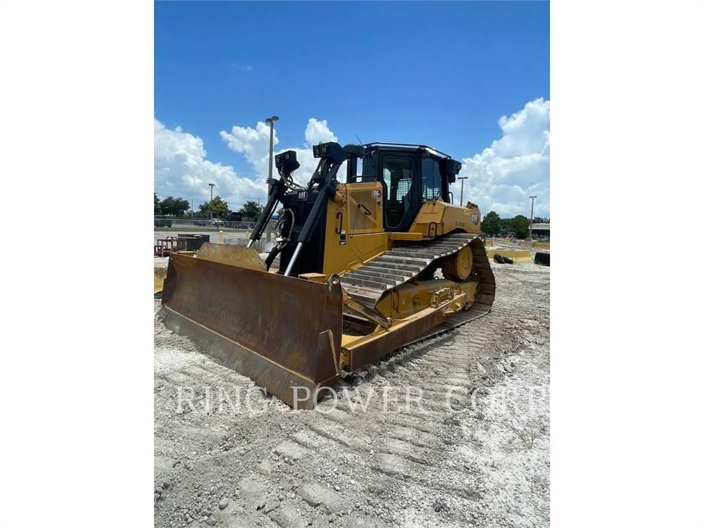 CAT D6XELGP3D بلدوزرات مجنزرة