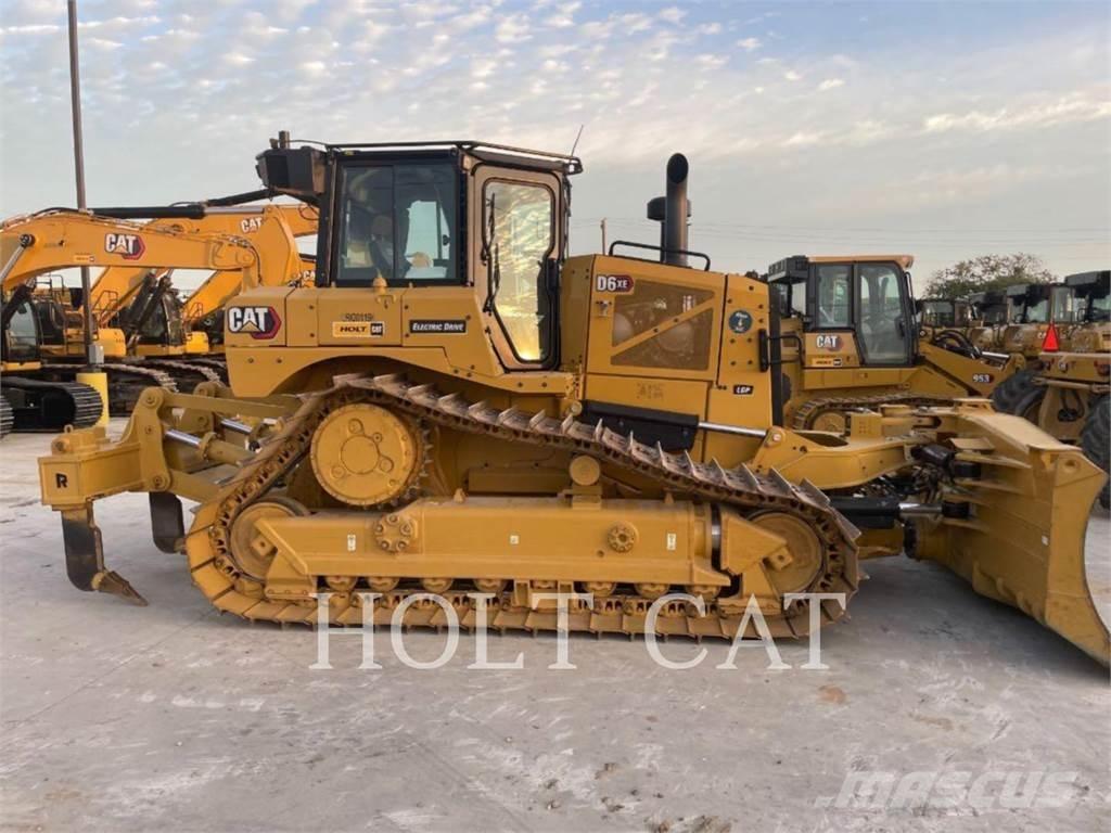 CAT D6XELGPVP3 بلدوزرات مجنزرة