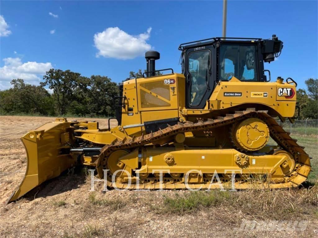 CAT D6XELGPVP3 بلدوزرات مجنزرة