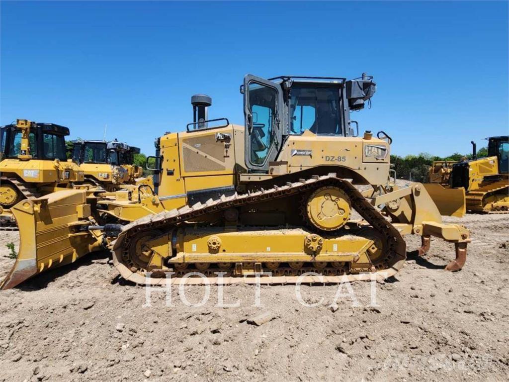 CAT D6XELGPVP3 بلدوزرات مجنزرة