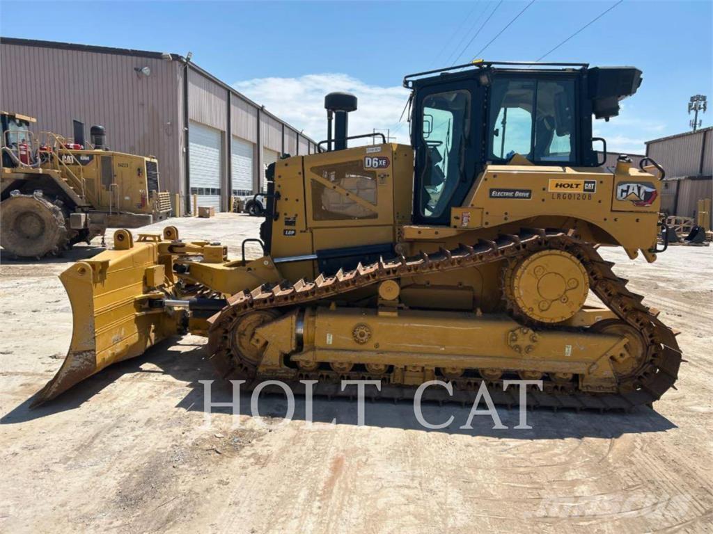 CAT D6XELGPVP3 بلدوزرات مجنزرة