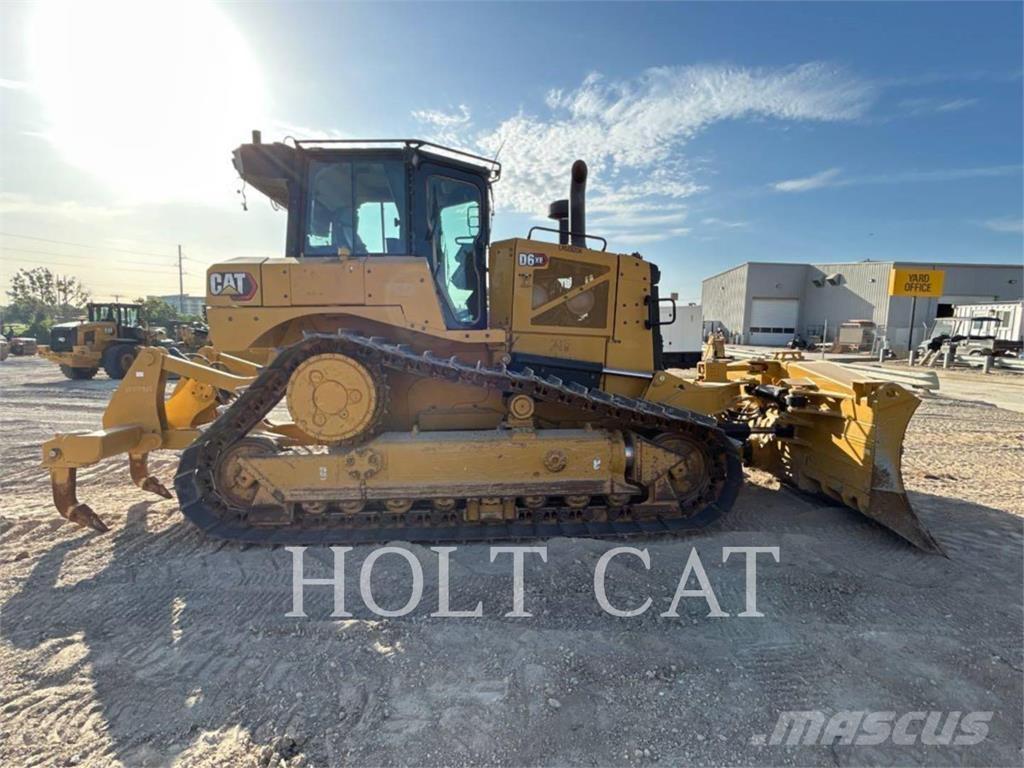 CAT D6XELGPVP3 بلدوزرات مجنزرة