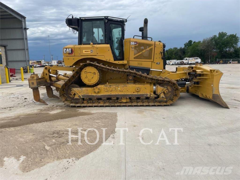 CAT D6XELGPVP3 بلدوزرات مجنزرة