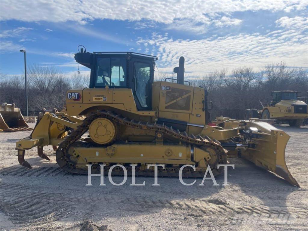 CAT D6XELGPVP3 بلدوزرات مجنزرة