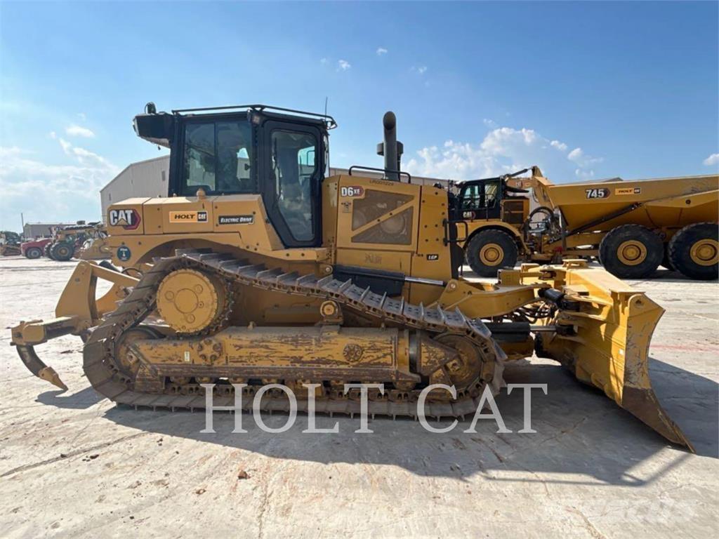 CAT D6XELGPVP3 بلدوزرات مجنزرة