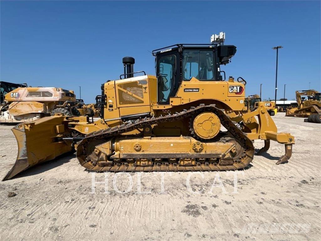 CAT D6XELGPVP3 لوادر انزلاقية التوجيه
