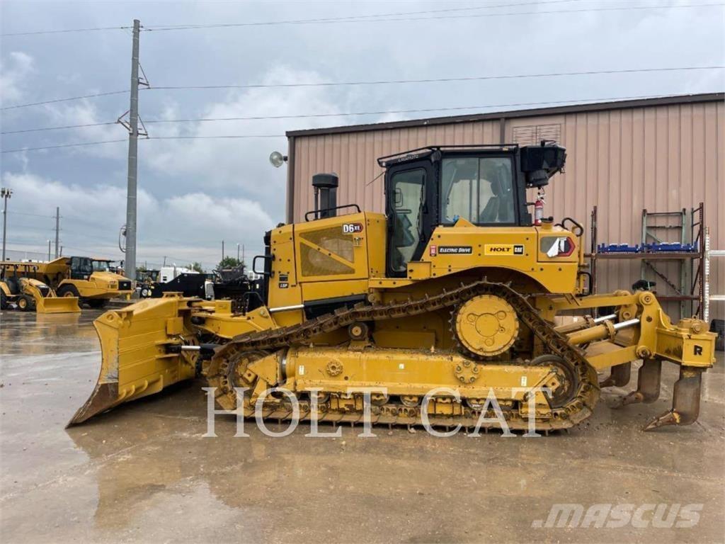 CAT D6XELGPVP3 لوادر انزلاقية التوجيه