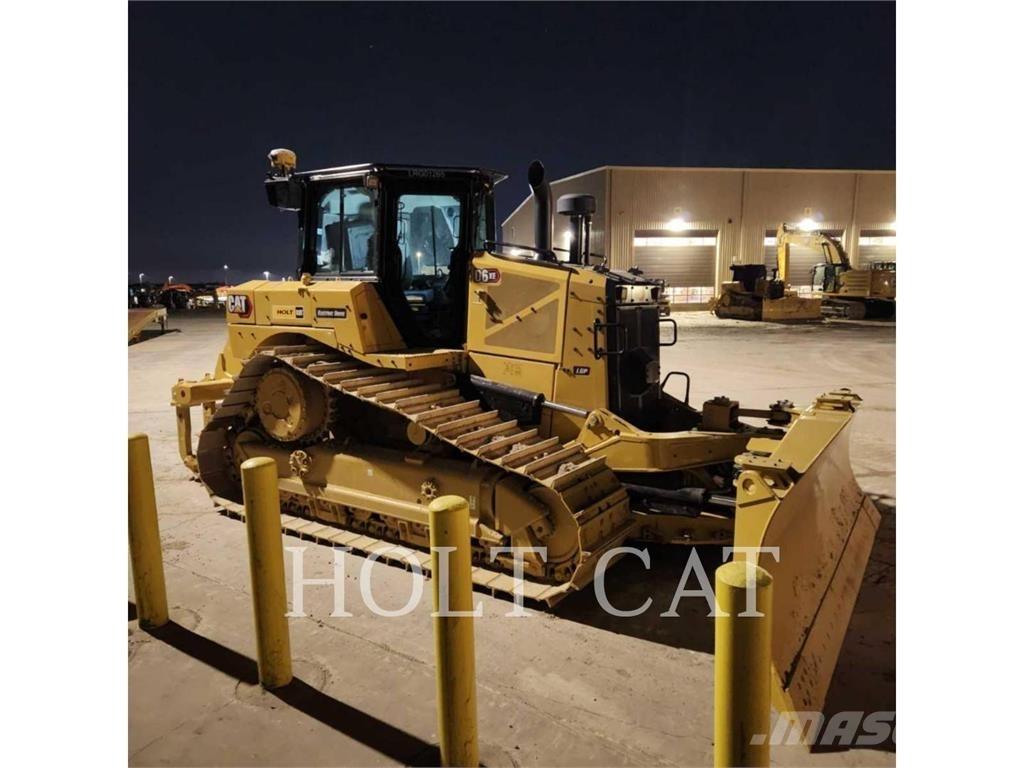 CAT D6XELGPVP3 بلدوزرات مجنزرة