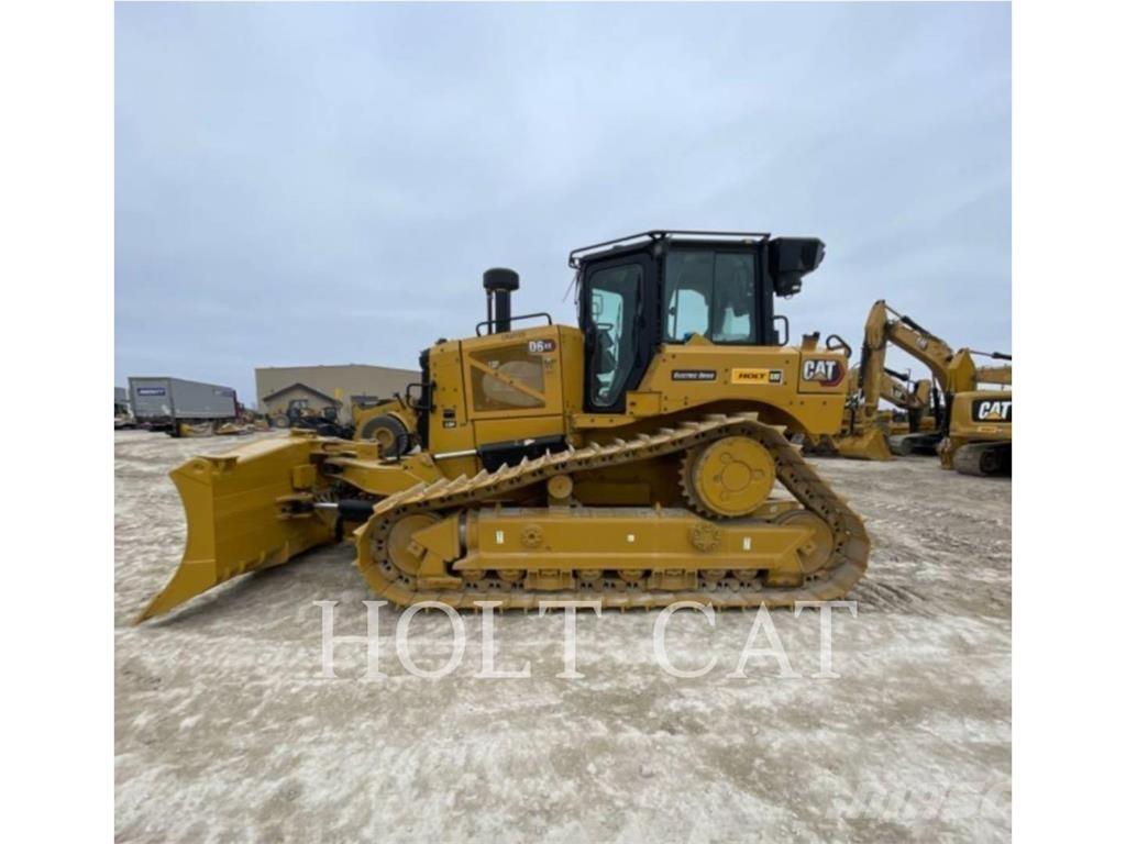 CAT D6XELGPVP3 بلدوزرات مجنزرة