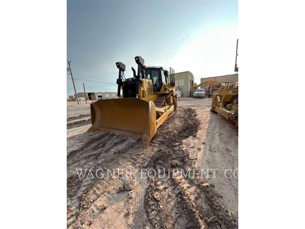 CAT D7 بلدوزرات مجنزرة