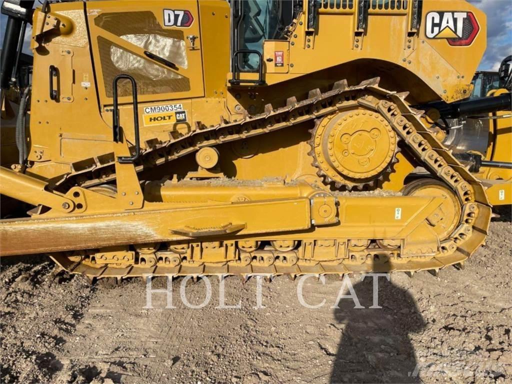CAT D7 بلدوزرات مجنزرة
