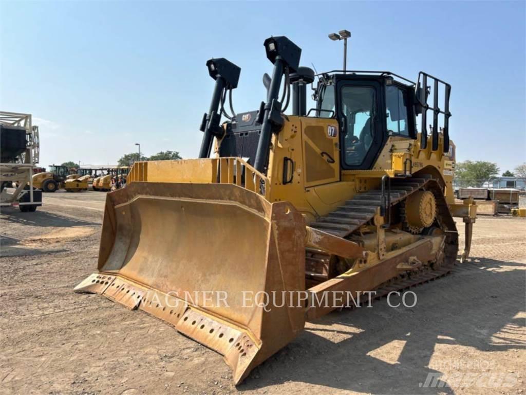 CAT D7 بلدوزرات مجنزرة