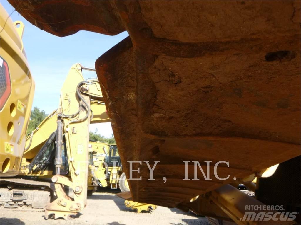 CAT D7-17 بلدوزرات مجنزرة