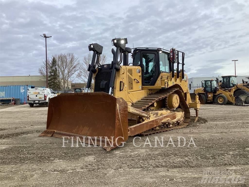 CAT D7-17 بلدوزرات مجنزرة