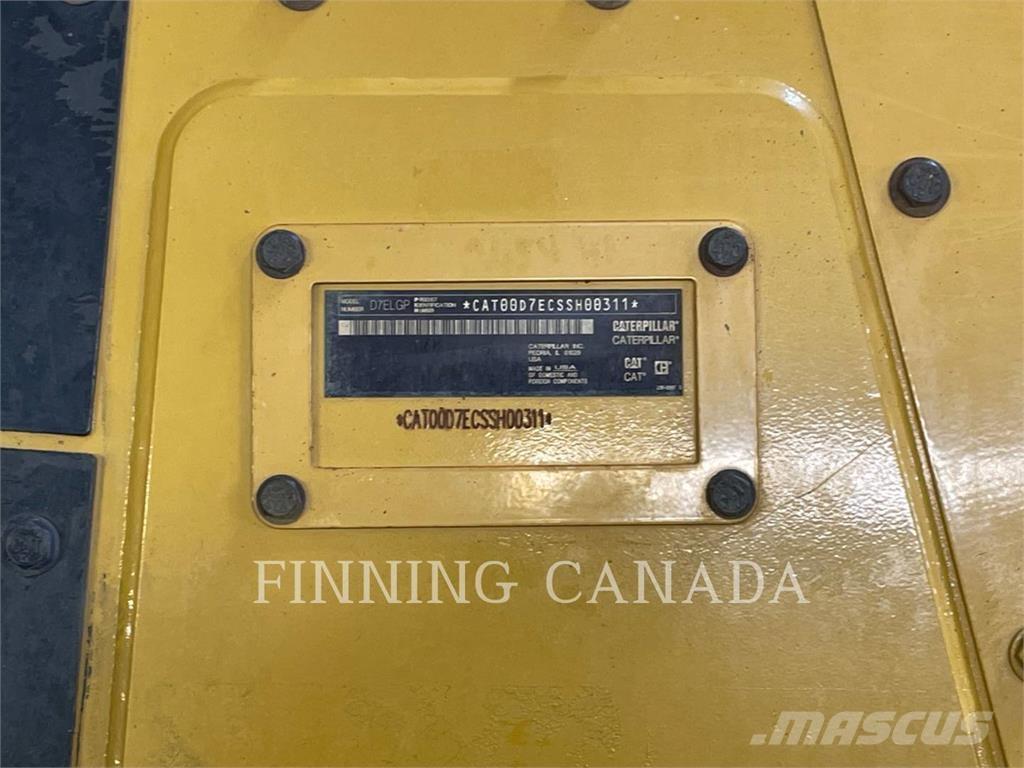 CAT D7E LGP بلدوزرات مجنزرة