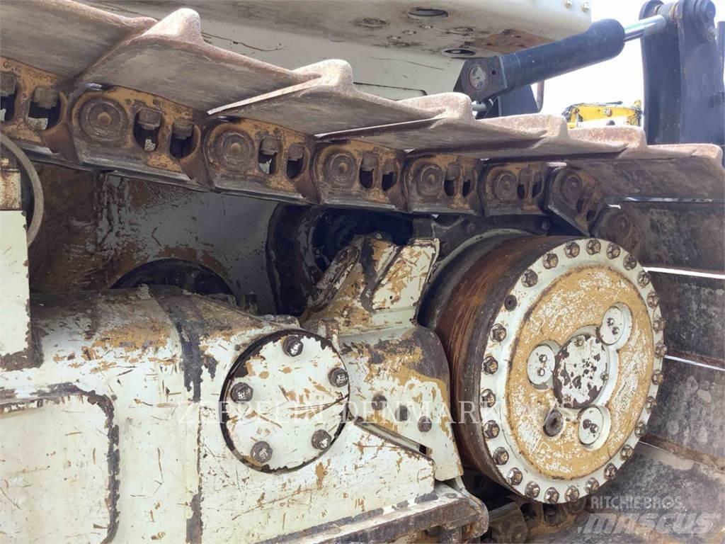 CAT D7ELGP بلدوزرات مجنزرة