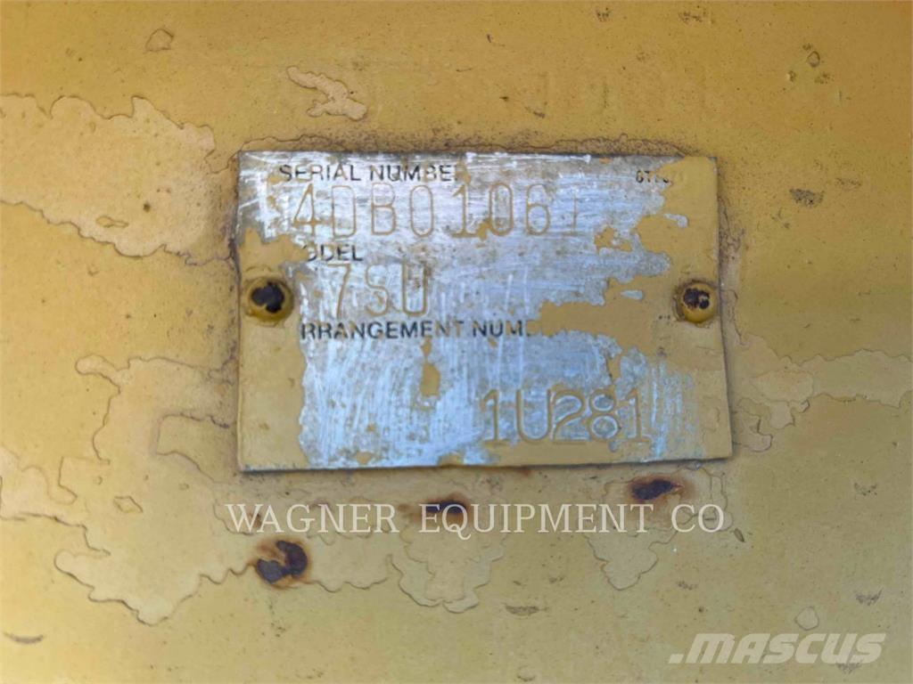 CAT D7HII بلدوزرات مجنزرة