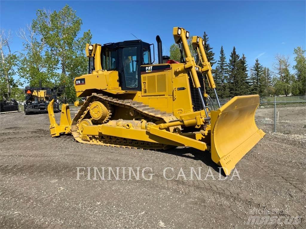 CAT D7R بلدوزرات مجنزرة