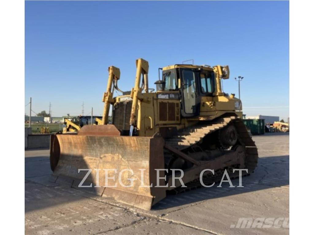 CAT D7R بلدوزرات مجنزرة