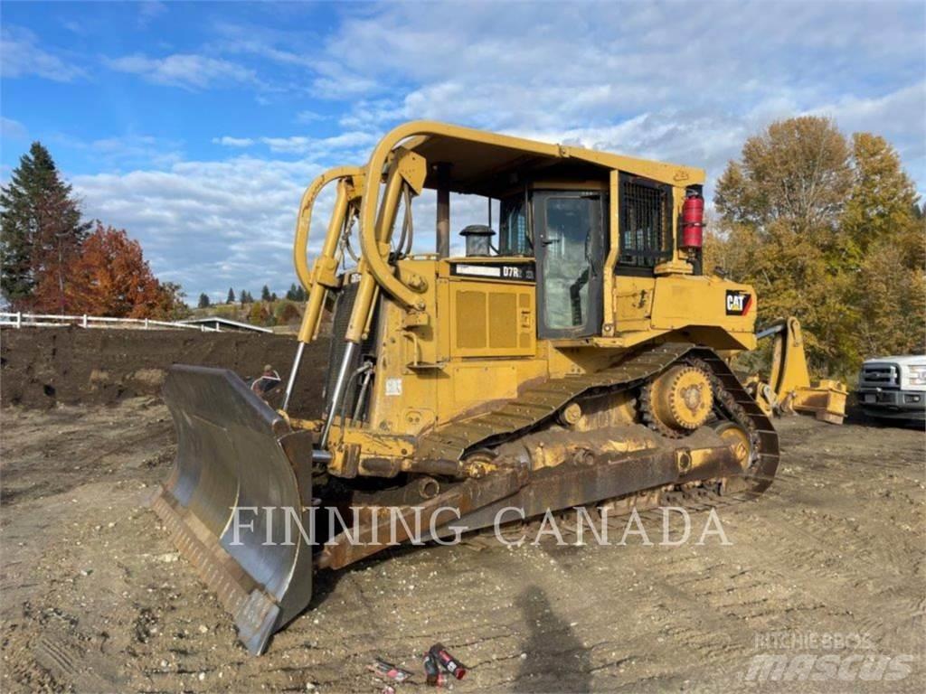 CAT D7R II بلدوزرات مجنزرة