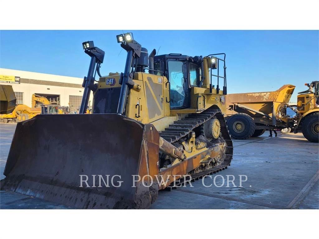 CAT D8 بلدوزرات مجنزرة