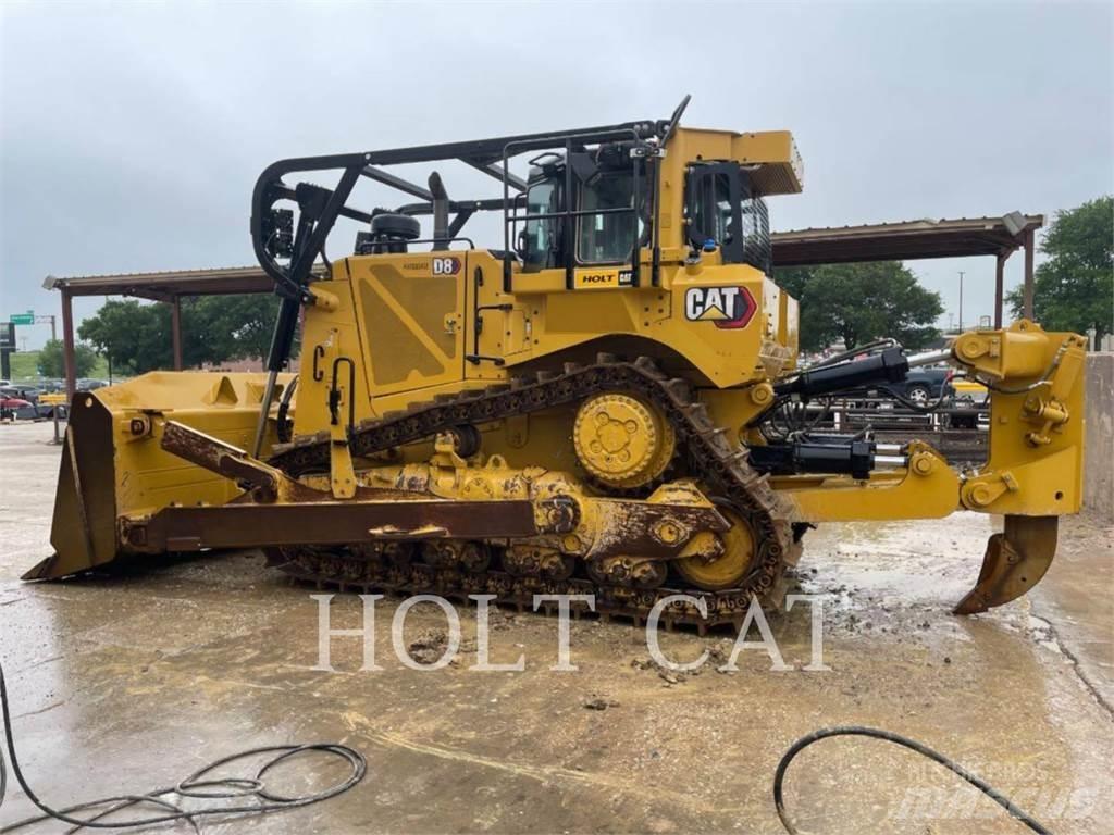 CAT D8 بلدوزرات مجنزرة