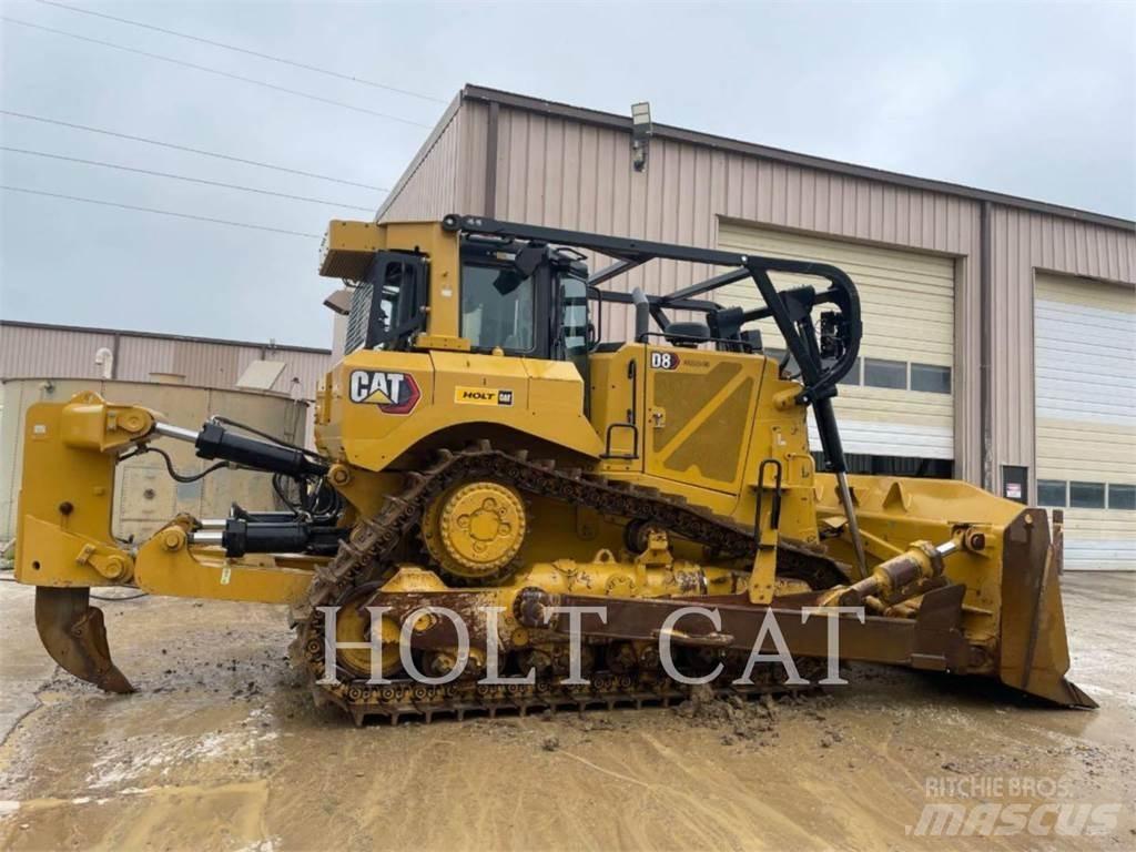 CAT D8 بلدوزرات مجنزرة