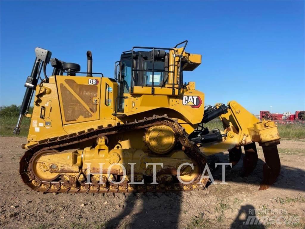 CAT D8 بلدوزرات مجنزرة