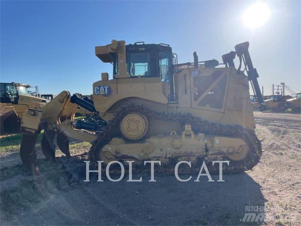 CAT D8 بلدوزرات مجنزرة