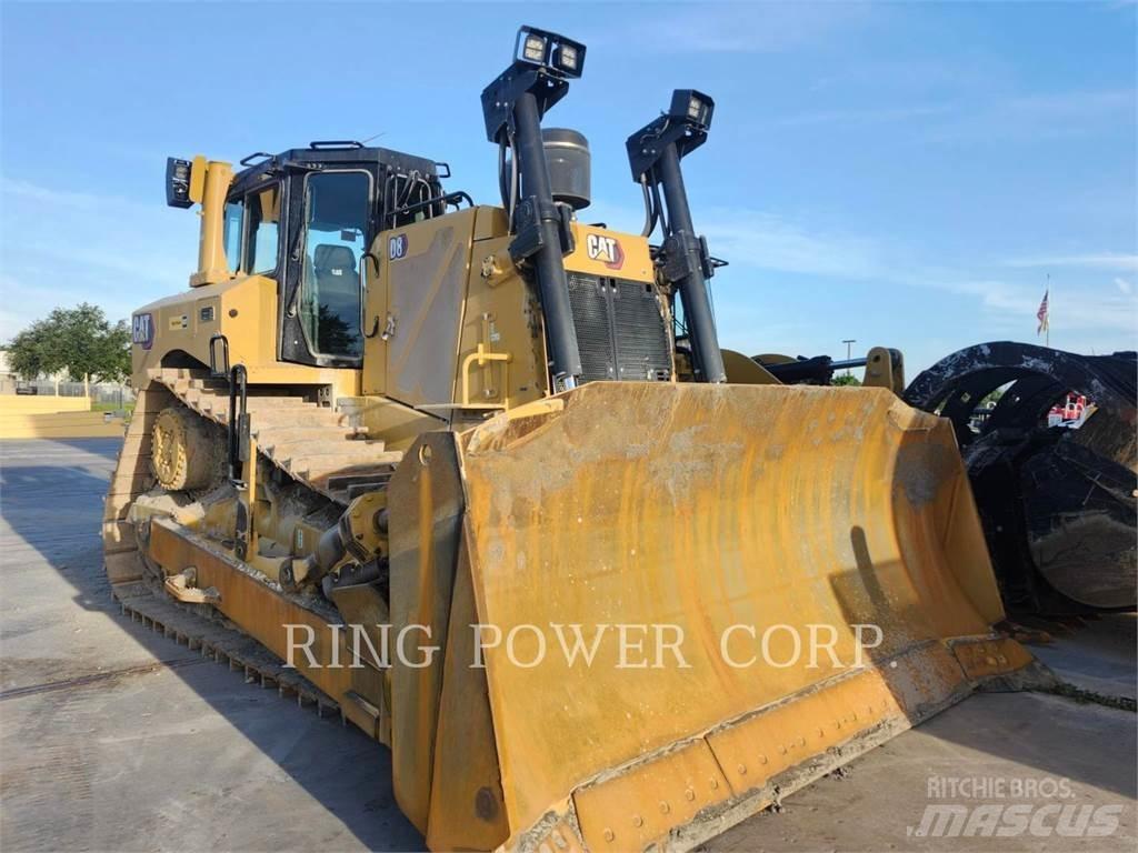 CAT D8 بلدوزرات مجنزرة