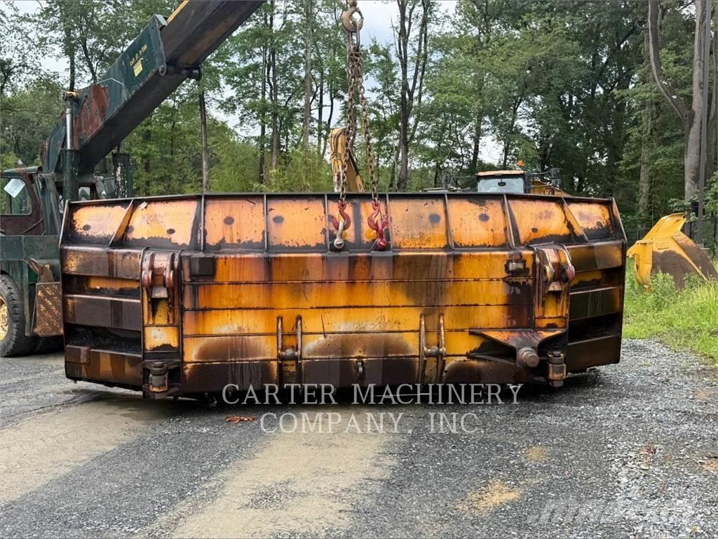 CAT D8-21 RIP بلدوزرات مجنزرة