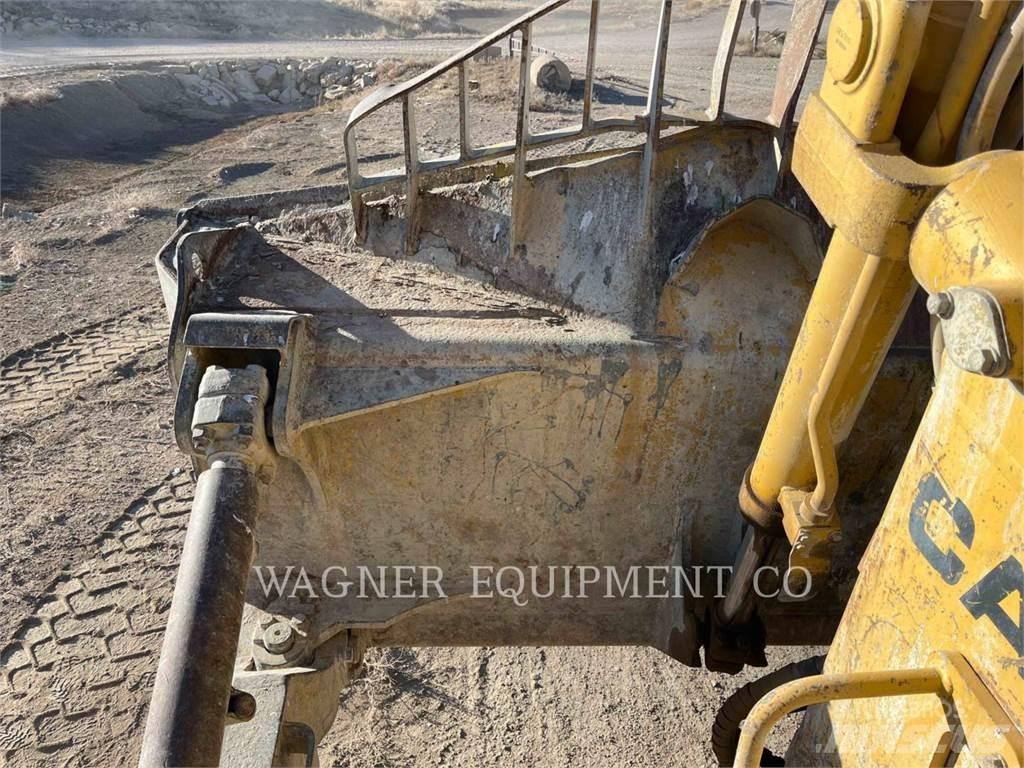 CAT D8N بلدوزرات مجنزرة