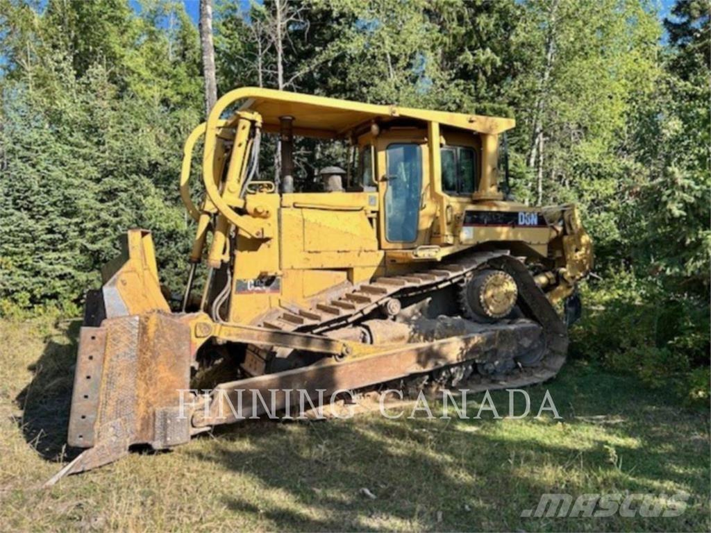 CAT D8N بلدوزرات مجنزرة