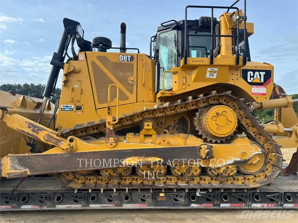 CAT D8T بلدوزرات مجنزرة