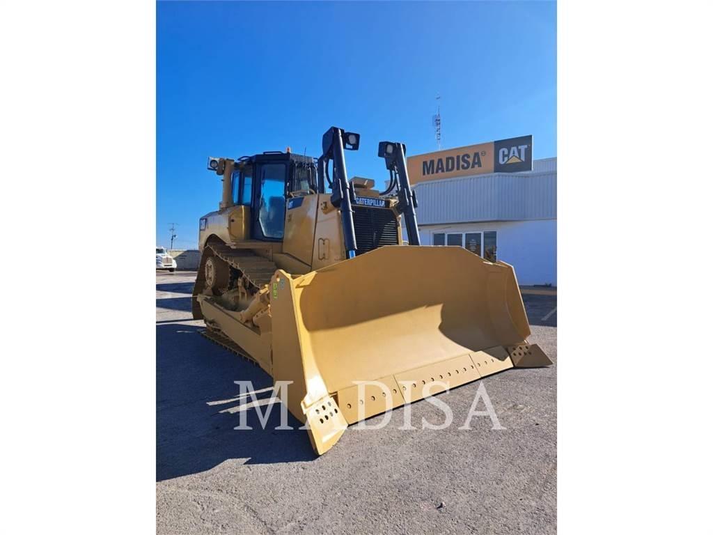 CAT D8T بلدوزرات مجنزرة