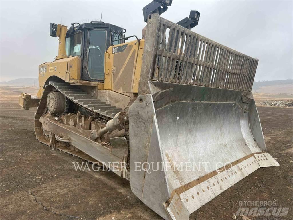 CAT D8T بلدوزرات مجنزرة