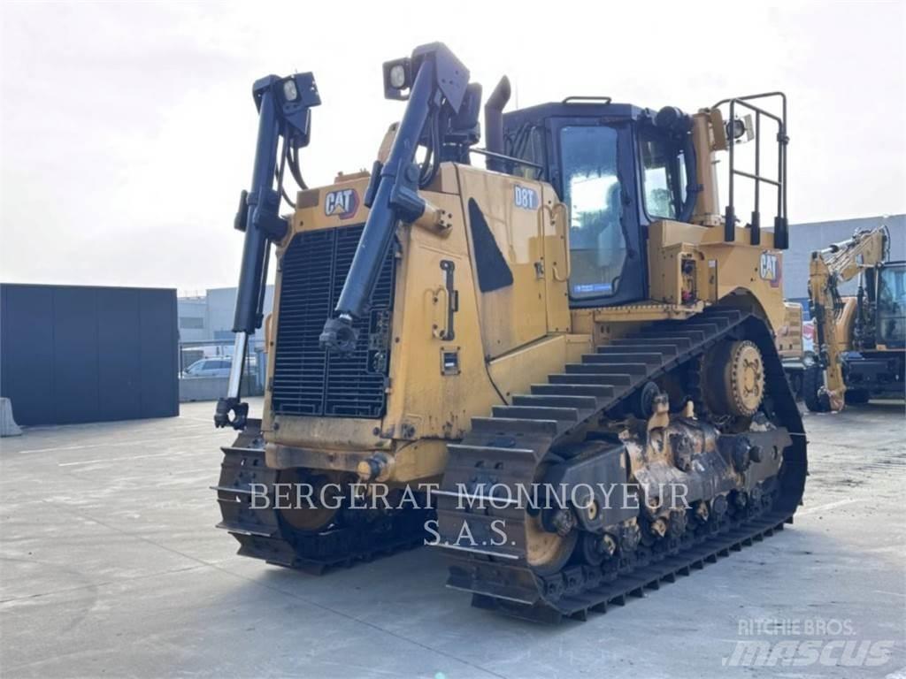 CAT D8T بلدوزرات مجنزرة