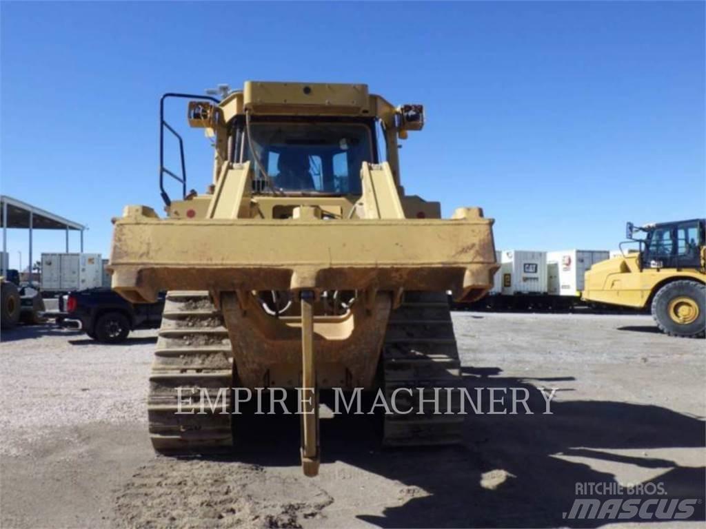 CAT D8T بلدوزرات مجنزرة