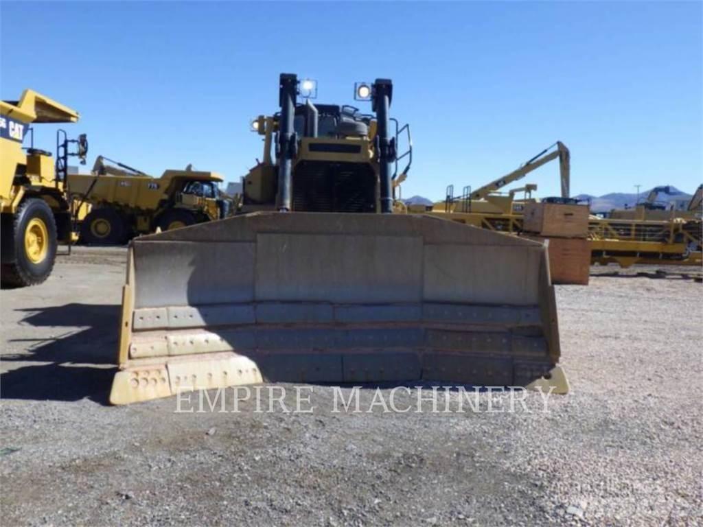 CAT D8T بلدوزرات مجنزرة