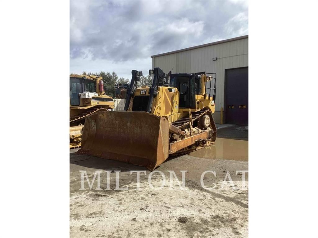 CAT D8T بلدوزرات مجنزرة