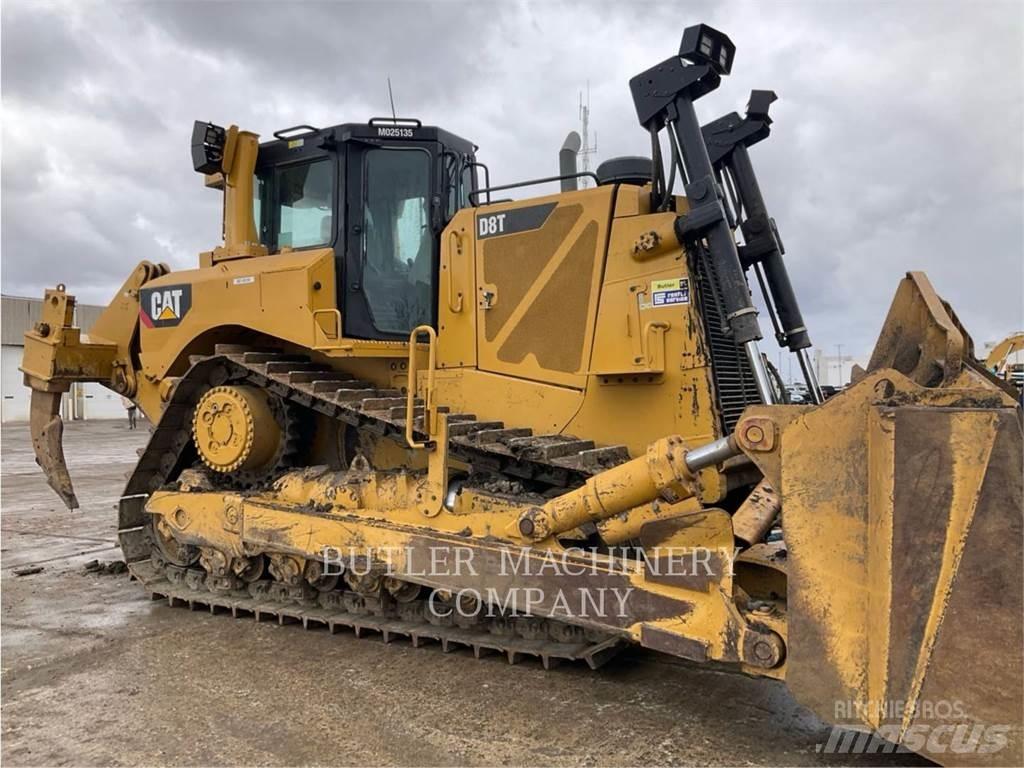 CAT D8T بلدوزرات مجنزرة